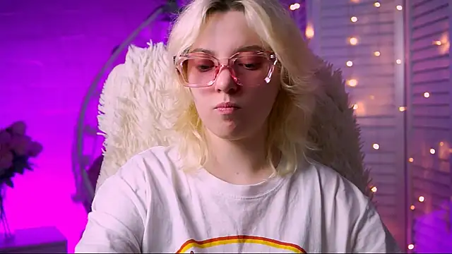 Snapshot of RocKStone_ chatting on February 10, 4:08 am RocKStone  online show from February 10, 4:08 am