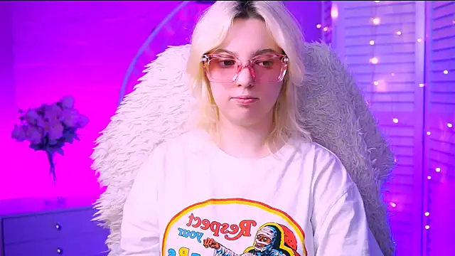 Snapshot of RocKStone_ chatting on February 10, 7:15 am RocKStone  online show from February 10, 7:15 am