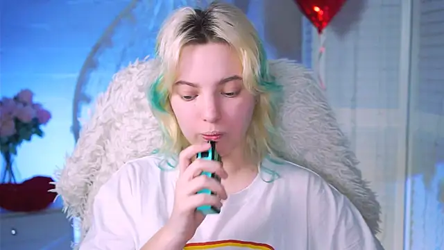 Snapshot of RocKStone_ chatting on February 16, 10:43 am RocKStone  online show from February 16, 10:43 am