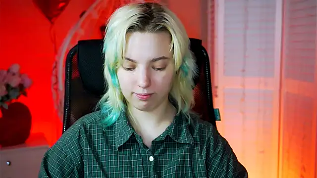 Snapshot of RocKStone_ chatting on February 18, 5:09 am RocKStone  online show from February 18, 5:09 am