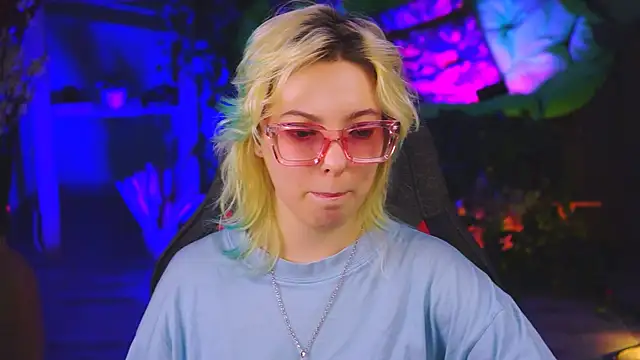 Snapshot of RocKStone_ chatting on February 19, 7:17 am RocKStone  online show from February 19, 7:17 am