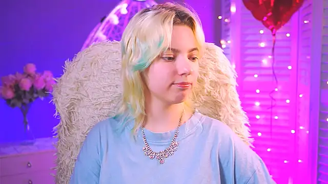 Snapshot of RocKStone_ chatting on February 22, 10:29 am RocKStone  online show from February 22, 10:29 am