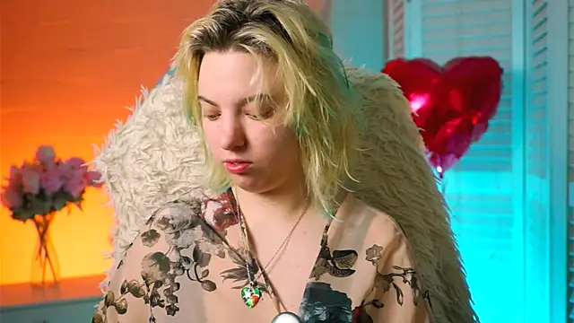 Snapshot of RocKStone_ chatting on March 1, 4:15 am RocKStone  online show from March 1, 4:15 am