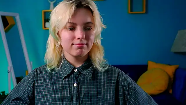 Snapshot of RocKStone_ chatting on March 3, 7:32 am RocKStone  online show from March 3, 7:32 am