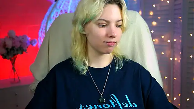 Snapshot of RocKStone_ chatting on March 18, 8:14 am RocKStone  online show from March 18, 8:14 am