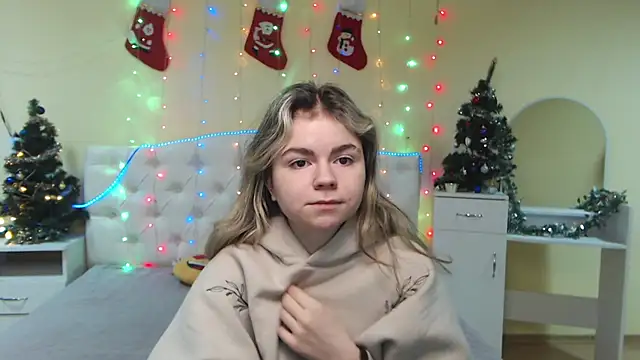 TinaRedly online show from January 6, 1:30 pm