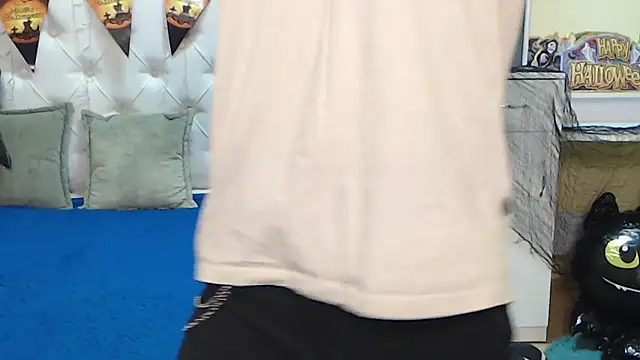 TinaRedly online show from October 21, 6:08 pm