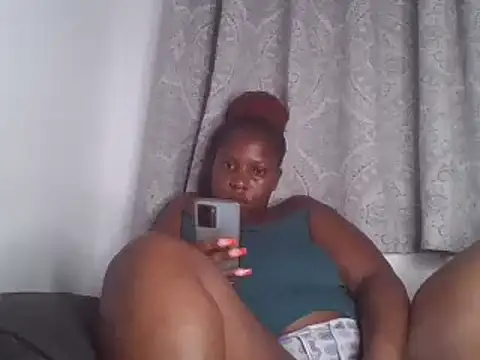 Snapshot of Whimsicalwillow chatting on February 26, 5:07 pm Whimsicalwillow online show from February 26, 5:07 pm