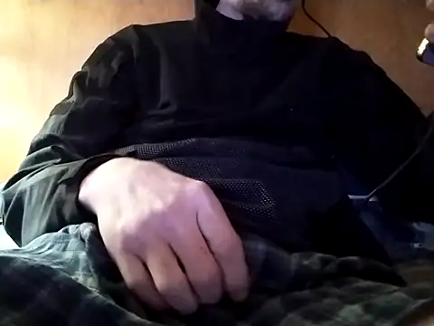 Snapshot of elmerfuddin87 chatting on February 9, 3:54 am elmerfuddin87 online show from February 9, 3:54 am