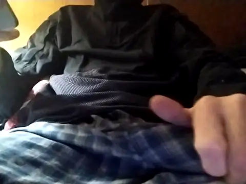 Snapshot of elmerfuddin87 chatting on March 6, 1:46 am elmerfuddin87 online show from March 6, 1:46 am