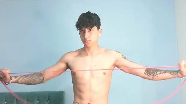  Thomas hot  online show from May 8, 5:51 pm
