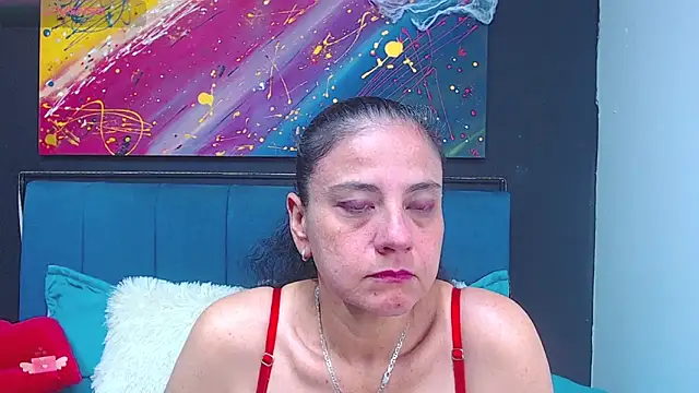 Snapshot of megan_collins96 chatting on December 18, 2:28 pm megan collins96 online show from December 18, 2:28 pm