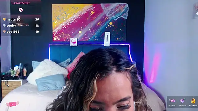 Snapshot of megan_collins96 chatting on January 25, 4:45 am megan collins96 online show from January 25, 4:45 am