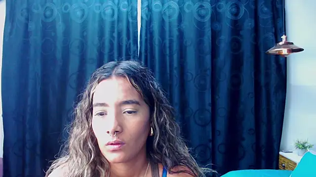 Snapshot of megan_collins96 chatting on February 23, 4:57 pm megan collins96 online show from February 23, 4:57 pm
