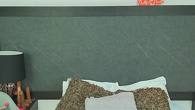 charlottebrowns  online show from January 25, 12:37 pm