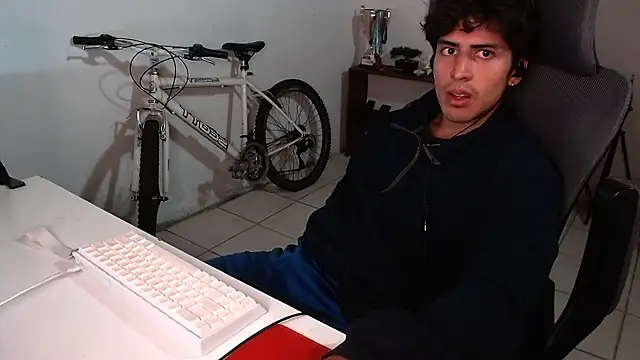 Thieves9 online show from October 22, 5:08 am