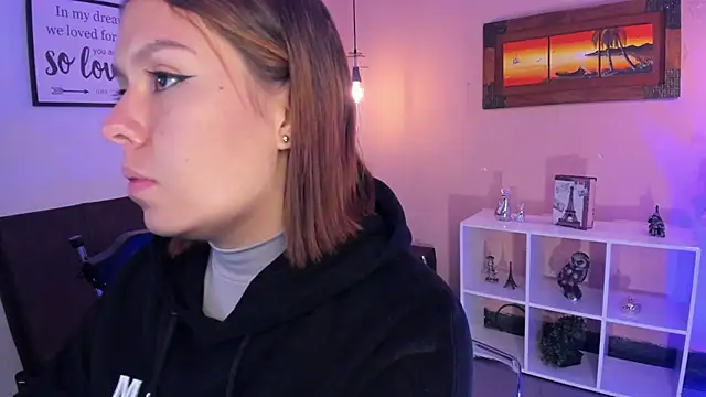 ArianaBaker online show from March 6, 1:35 pm