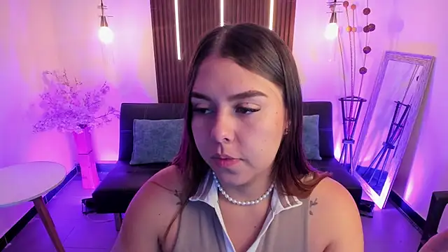 ArianaBaker online show from December 22, 1:41 pm