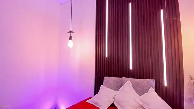 ArianaBaker online show from April 1, 1:12 pm