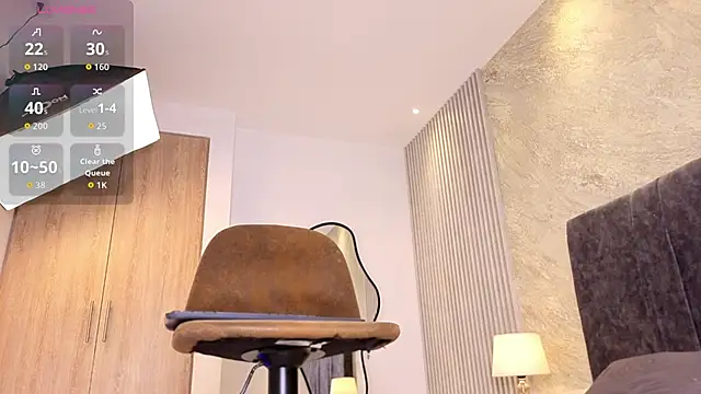 lola  sweetx online show from April 13, 11:16 am