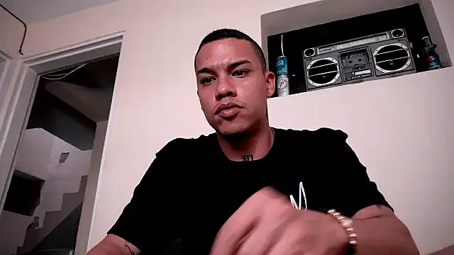 Snapshot of Osiiriis chatting on January 9, 9:37 pm Osiiriis online show from January 9, 9:37 pm