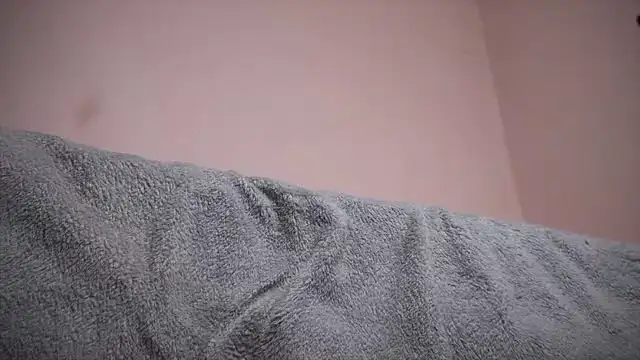 Snapshot of Osiiriis chatting on January 17, 4:49 am Osiiriis online show from January 17, 4:49 am