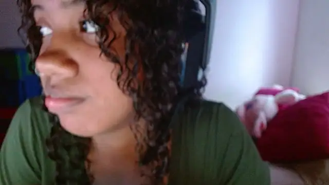 TiffanyRoouse online show from February 24, 9:09 pm