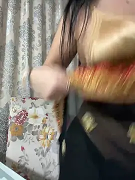 Snapshot of _adelle chatting on February 1, 11:21 am adelle online show from February 1, 11:21 am