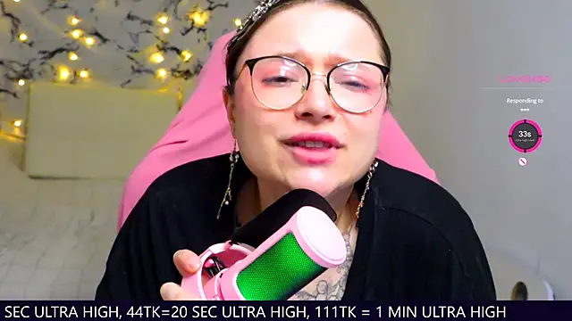 me  hanna online show from March 3, 11:56 pm