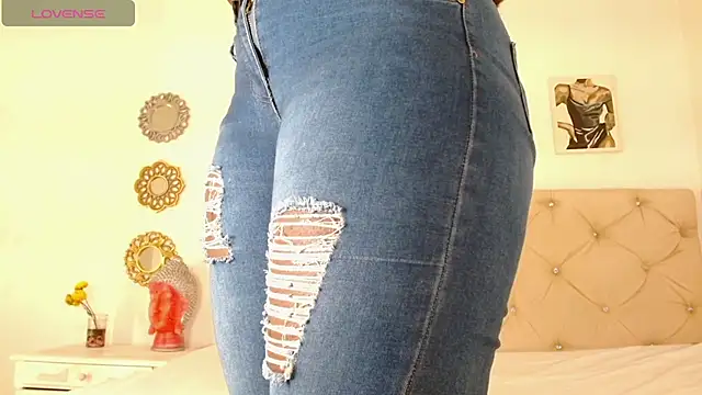 Snapshot of lilit_kyteler chatting on January 8, 7:45 pm lilit kyteler online show from January 8, 7:45 pm