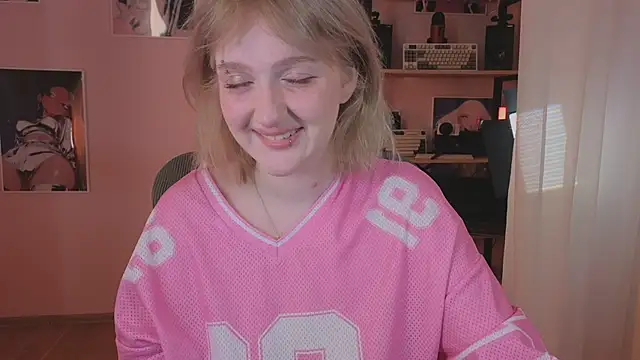 ELLIEJAY online show from March 29, 5:18 am