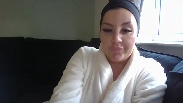 magical mia online show from January 22, 12:38 pm