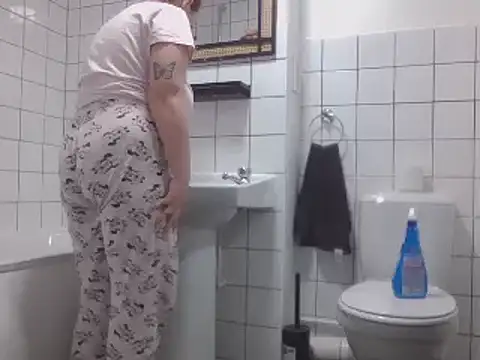 magical mia online show from March 9, 11:25 am