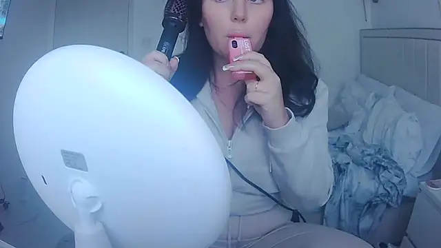 magical mia online show from January 7, 3:03 pm