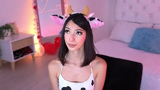 little kawaiigirl  online show from February 13, 1:34 am