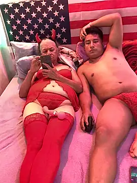 Grandma Mature23 online show from March 7, 1:31 am