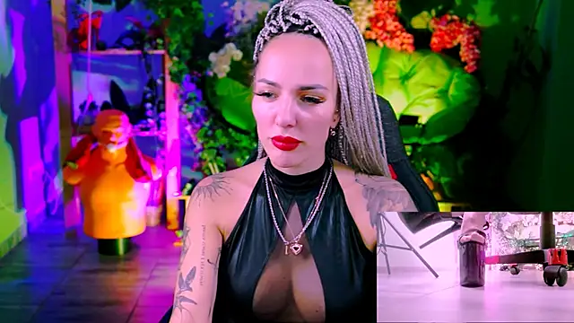 MonicaMaxwel online show from January 9, 10:51 am