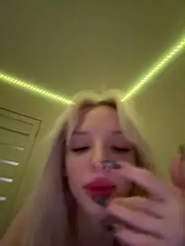 AleksaBlonde online show from January 11, 12:01 am