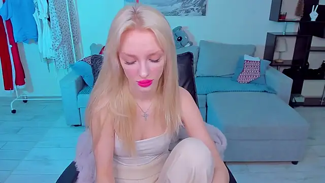 AleksaBlonde online show from January 11, 11:34 am