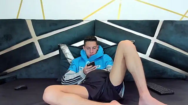 thiago19s online show from April 15, 1:40 pm