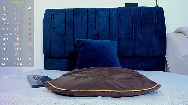 AlexanderSavage online show from November 14, 9:13 pm