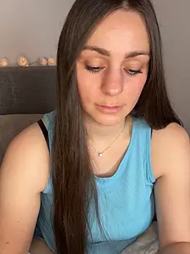 Loella-Rose online show from February 9, 11:25 am