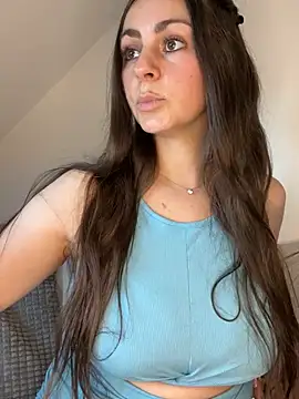 Snapshot of Loella-Rose chatting on July 10, 8:07 am Loella-Rose online show from July 10, 8:07 am