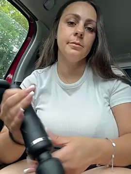 Snapshot of Loella-Rose chatting on July 18, 1:48 pm Loella-Rose online show from July 18, 1:48 pm