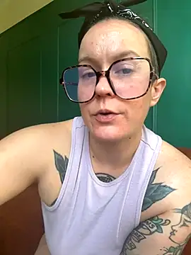 quinnmariexo online show from October 5, 2:48 pm