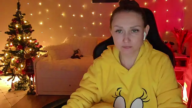 desperatehousewife   online show from January 16, 3:13 pm