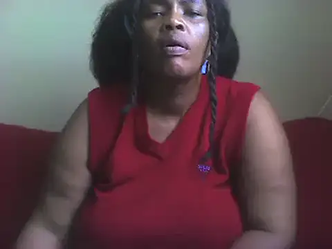 Snapshot of SexxyBoob chatting on March 9, 11:47 am SexxyBoob online show from March 9, 11:47 am