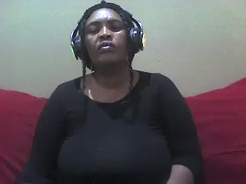 Snapshot of SexxyBoob chatting on March 22, 4:26 pm SexxyBoob online show from March 22, 4:26 pm