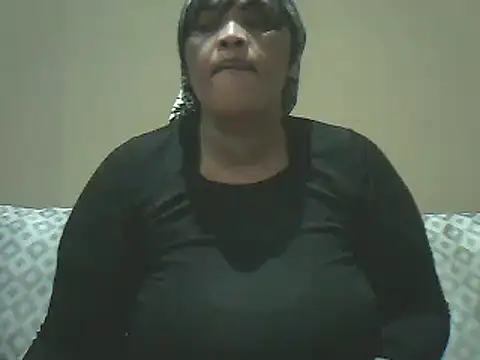 SexxyBoob online show from March 18, 11:52 pm