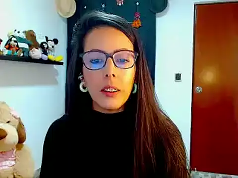 ella peck online show from December 2, 12:30 am